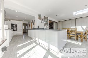 kit/garden rm- click for photo gallery